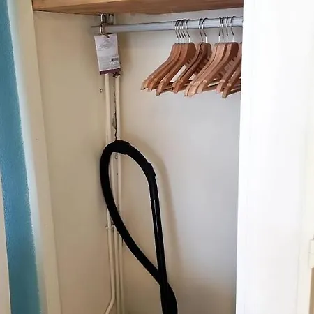 Apartment Studio Cabine Refait A Neuf A 3 Minutes A Pied De La Plage